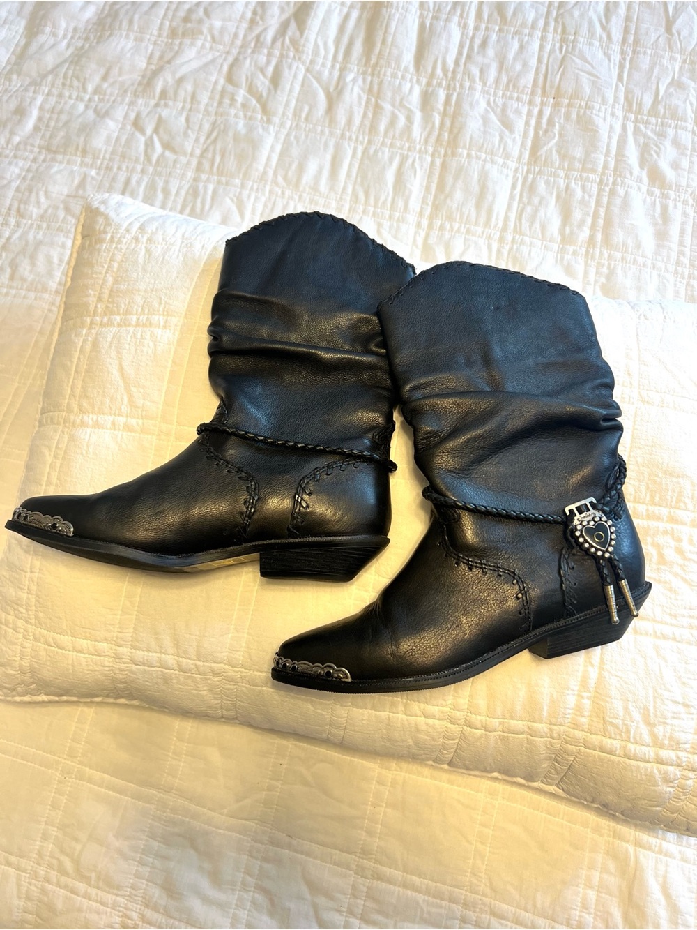 Vintage 90’s Zodiac Slouchy Western Boots Silver toe Trim & heart bolo Women 8.5